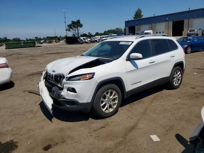 1C4PJMCB2FW****** 2015 Jeep Cherokee