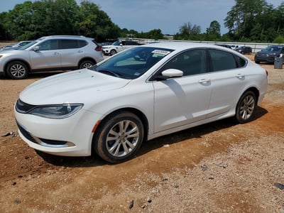 1C3CCCAB7FN****** 2015 Chrysler 200