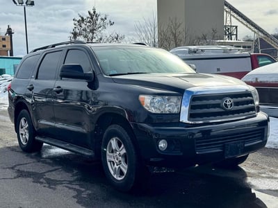 5TDBM5G17CS****** 2012 Toyota Sequoia