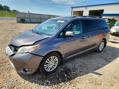 5TDYK3DC2FS****** 2015 Toyota Sienna
