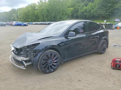 7SAYGDEF4RA****** 2024 Tesla Model Y