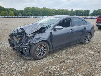 3KPF24AD8PE****** 2023 Kia Forte