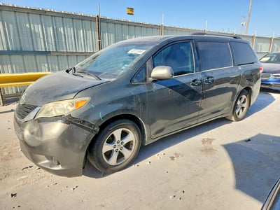 5TDKK3DC1DS****** 2013 Toyota Sienna