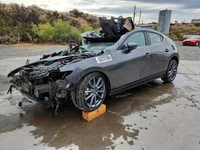 JM1BPAMMXK1****** 2019 Mazda 3