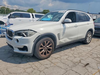 5UXKR2C52G0****** 2016 BMW X5
