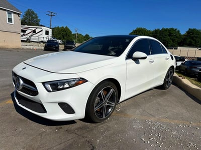 WDD3G4EB2KW****** 2019 Mercedes-Benz A-Class