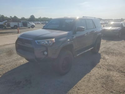 JTEZU5JRXG5****** 2016 Toyota 4Runner