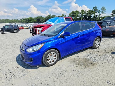 KMHCT5AE6DU****** 2013 Hyundai Accent