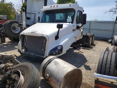 3AKJGEDV0HD****** 2017 Freightliner Cascadia 125