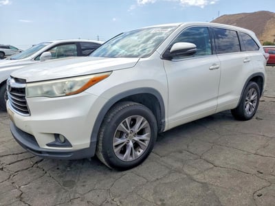 5TDZKRFH5FS****** 2015 Toyota Highlander