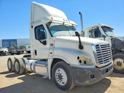 1FUJGEDV4DS****** 2013 Freightliner Cascadia