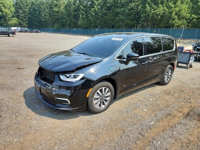 2C4RC1S72RR****** 2024 Chrysler Pacifica