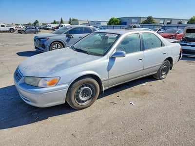 2000 Toyota Camry