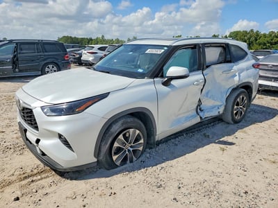 5TDKDRBH0PS****** 2023 Toyota Highlander