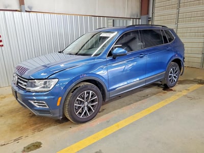 3VV2B7AX8JM****** 2018 Volkswagen Tiguan