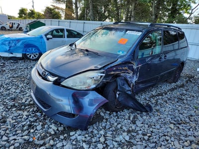 5TDZK23C58S****** 2008 Toyota Sienna