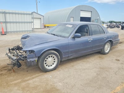 2FAFP74W3WX****** 1998 Ford Crown Victoria