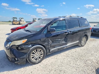 5TDYZ3DC8HS****** 2017 Toyota Sienna