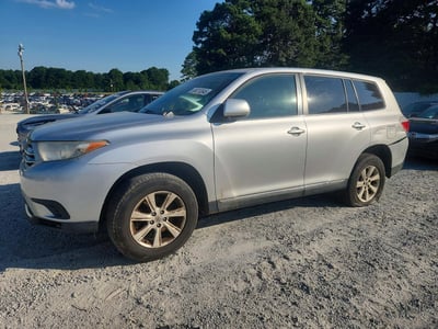 5TDZA3EH3DS****** 2013 Toyota Highlander