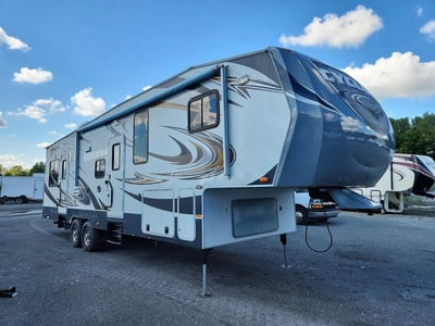 5SFCG3621CE****** 2012 Heartland RV Cyclone