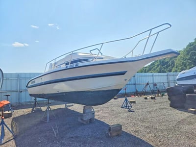 BNZN210***** 1995 Stratos Boats Inc Boat