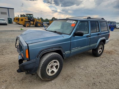 1J4FF68SXXL****** 1999 Jeep Cherokee
