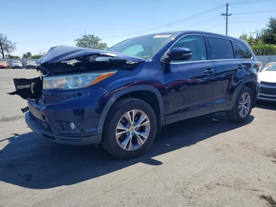 5TDBKRFH4FS****** 2015 Toyota Highlander