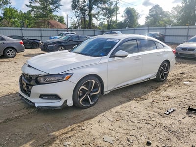 1HGCV2E36JA****** 2018 Honda Accord