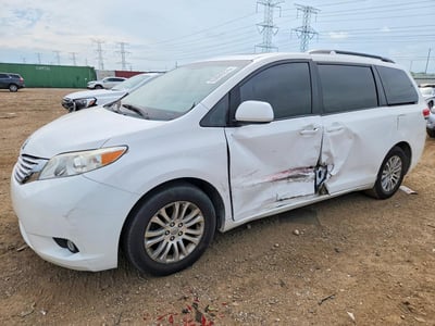 5TDYK3DC1ES****** 2014 Toyota Sienna