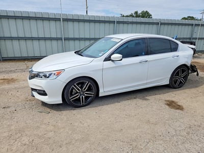 1HGCR2F12HA****** 2017 Honda Accord