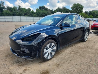 7SAYGDEE2NF****** 2022 Tesla Model Y