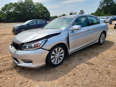 1HGCR3F80DA****** 2013 Honda Accord