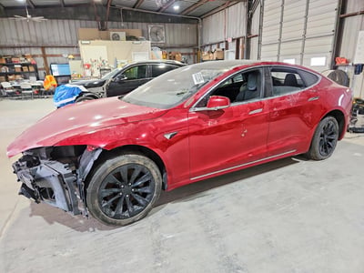 5YJSA1E18HF****** 2017 Tesla Model S