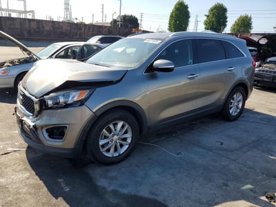 5XYPG4A5XGG****** 2016 Kia Sorento