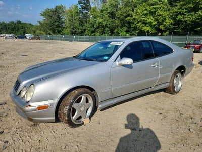 WDBLJ70G11F****** 2001 Mercedes-Benz CLK-Class