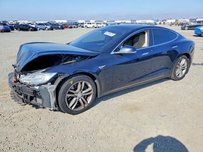 5YJSA1H13EF****** 2014 Tesla Model S