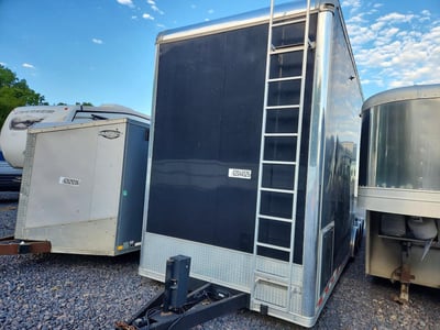 56JTE303XJA****** 2018 United Trailers Enclosed Cargo