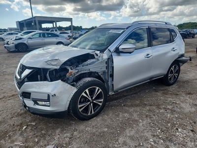 JN8AT2MT8JW****** 2018 Nissan Rogue