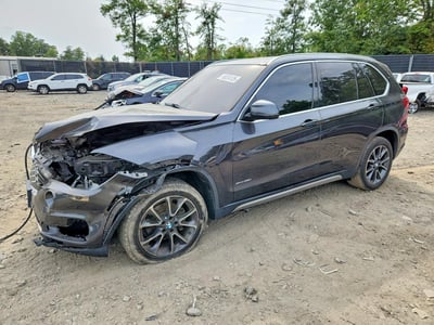 5UXKR0C51J0****** 2018 BMW X5