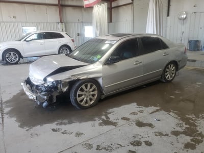 1HGCM66526A****** 2006 Honda Accord