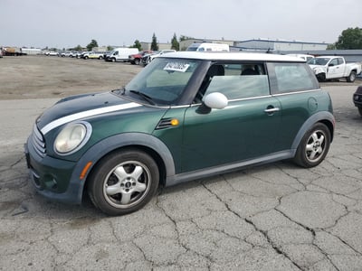 WMWSU3C58BT****** 2011 MINI Hardtop