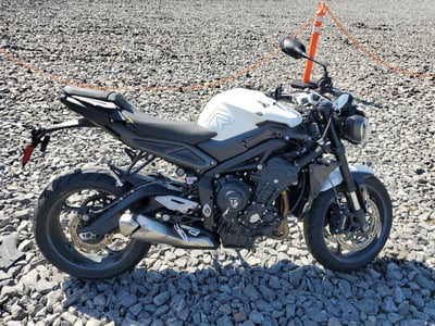 SMTA604S0ST****** 2025 Triumph Street Triple