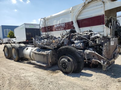3AKJGEDV7FS****** 2015 Freightliner Cascadia 125
