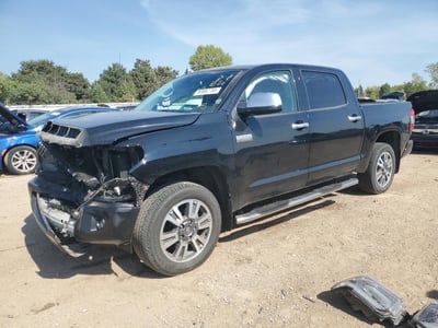 5TFAW5F16JX****** 2018 Toyota Tundra