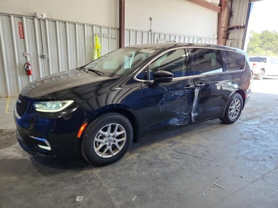 2C4RC1BGXPR****** 2023 Chrysler Pacifica