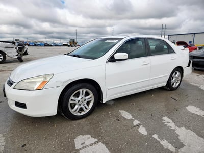 1HGCM56817A****** 2007 Honda Accord