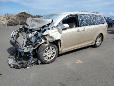 5TDYK3DC9DS****** 2013 Toyota Sienna