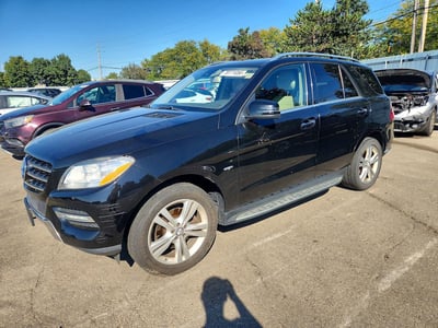 4JGDA5HB7CA****** 2012 Mercedes-Benz M-Class