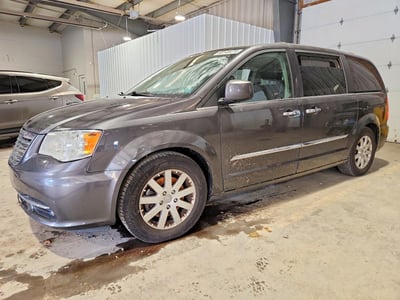 2C4RC1BG2GR****** 2016 Chrysler Town & Country
