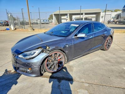 5YJSA1E45LF****** 2020 Tesla Model S